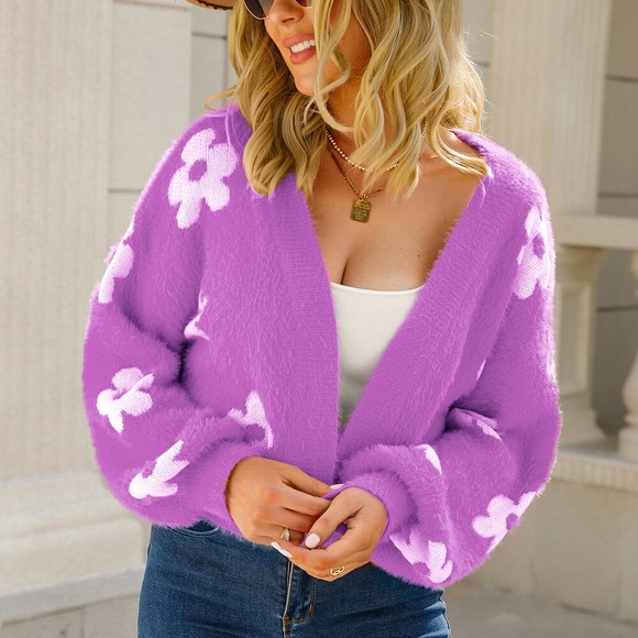 FUZZY OPEN FRONT FLORAL SWEATER - Picture 1 of 4